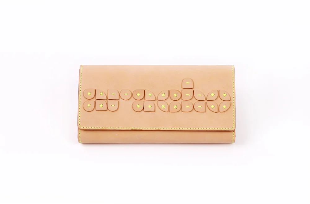 ARA CHO Logo Stitched Clutch/Wallet