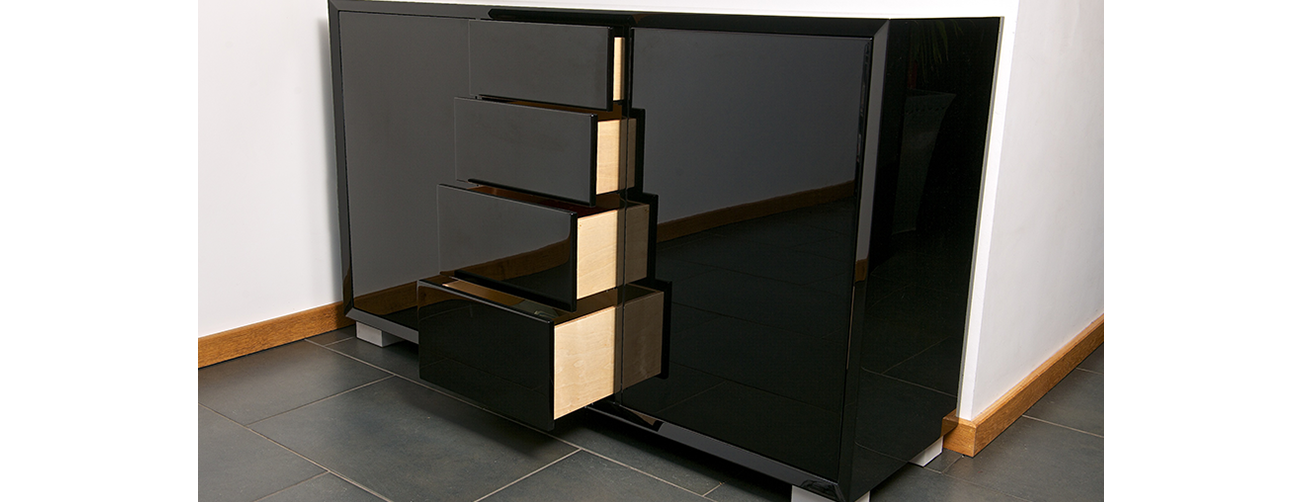 Sideboard with high gloss lacquer finish
