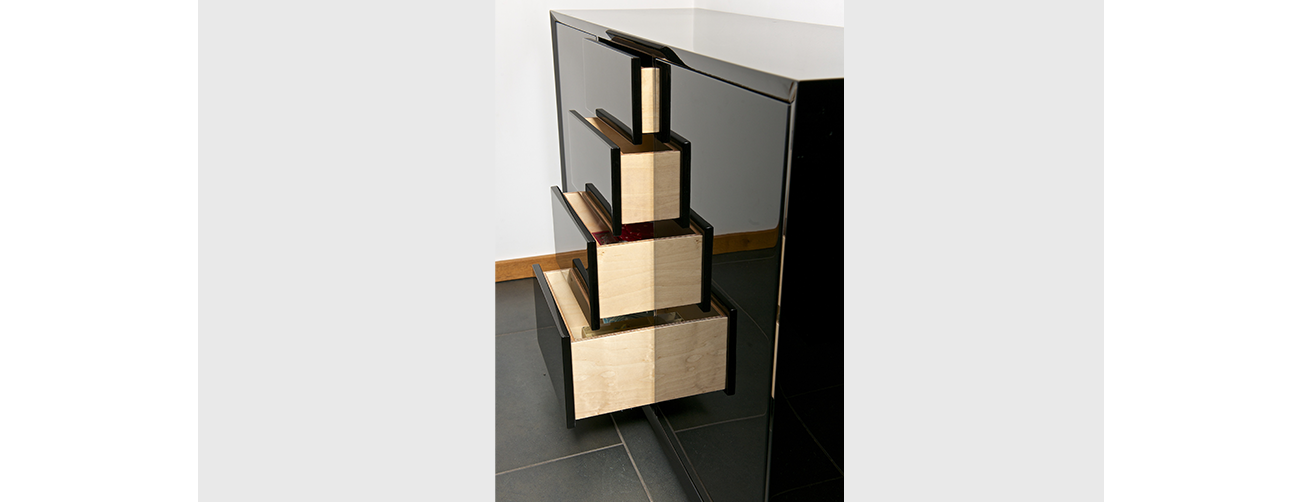 Sideboard with high gloss lacquer finish