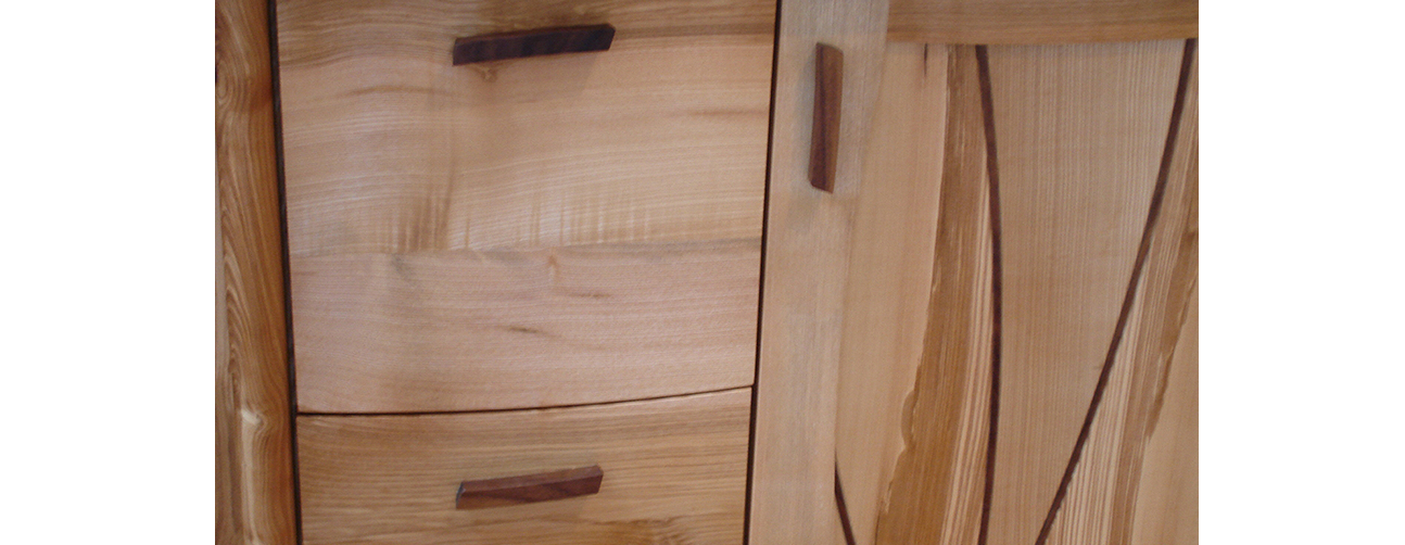 Angel wall unit
