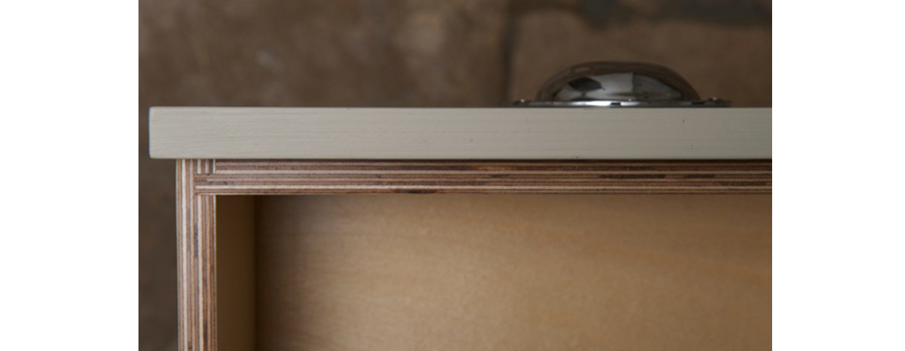 Drawer box detail