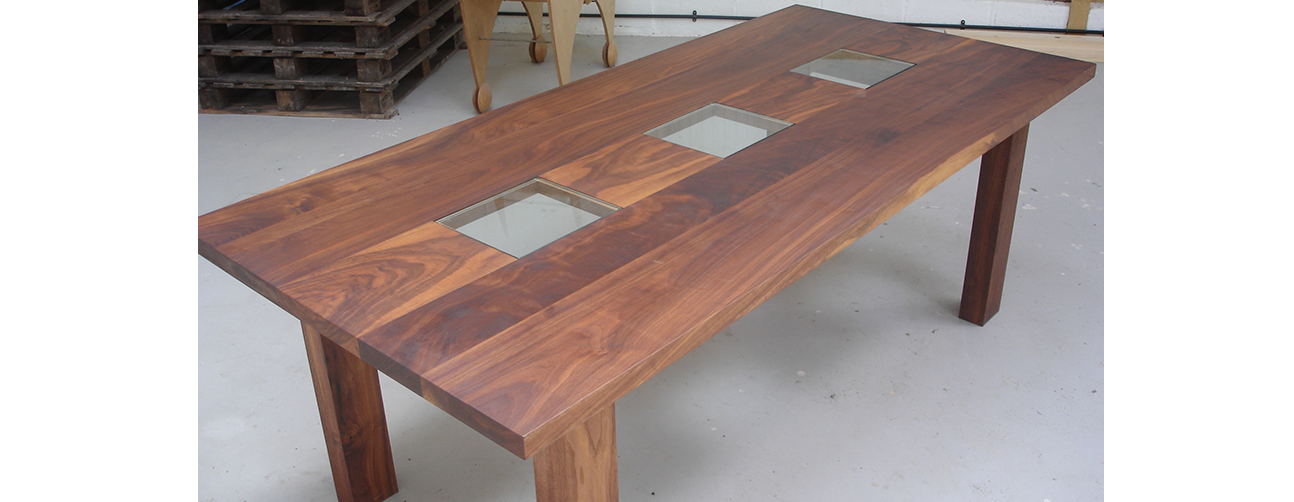 Walnut din table