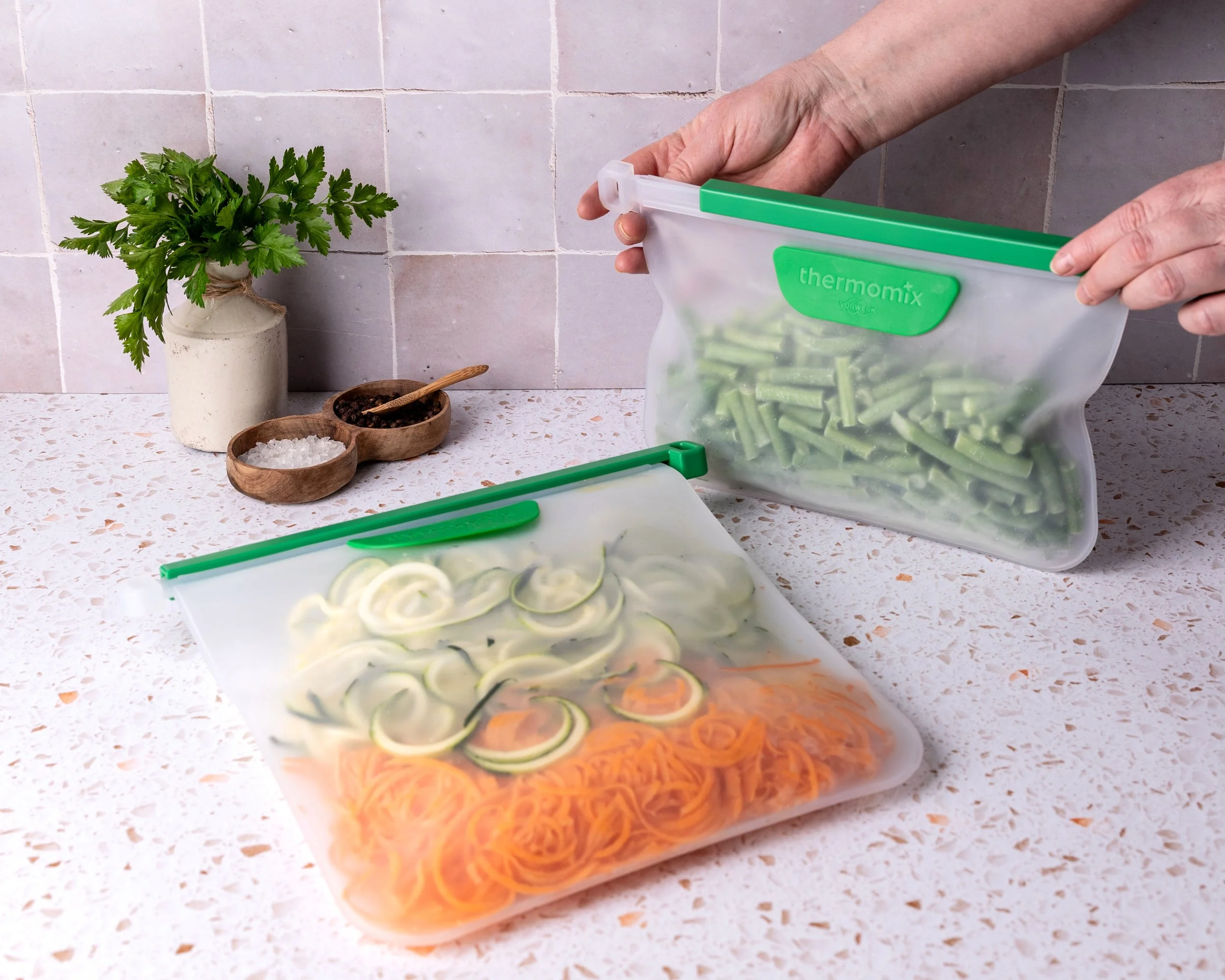 Silicone Freezer Bags 4-5.jpg