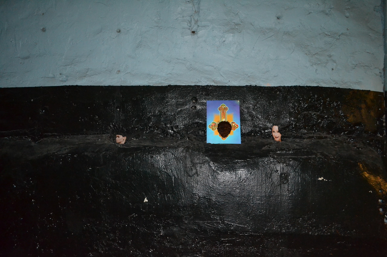  Black Wall with Thunder Shelf&nbsp; (still lifes: Oil Portrait NO.3, Oil Portrait NO.5 and Jesus with feathers) 