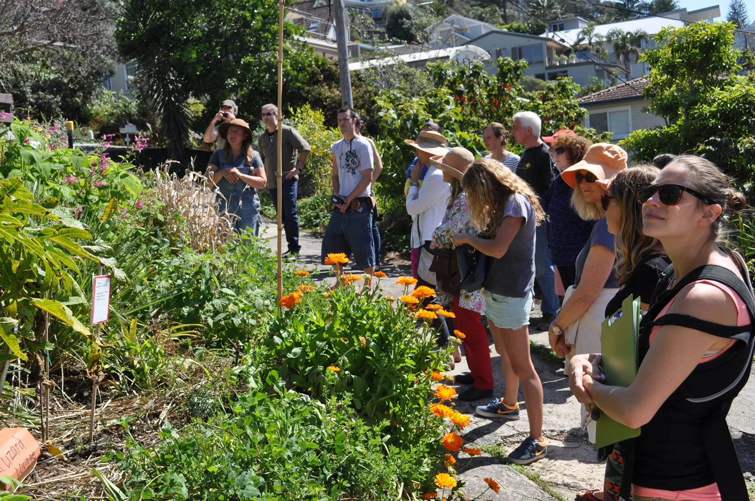 Triple property Permatour at Bungan