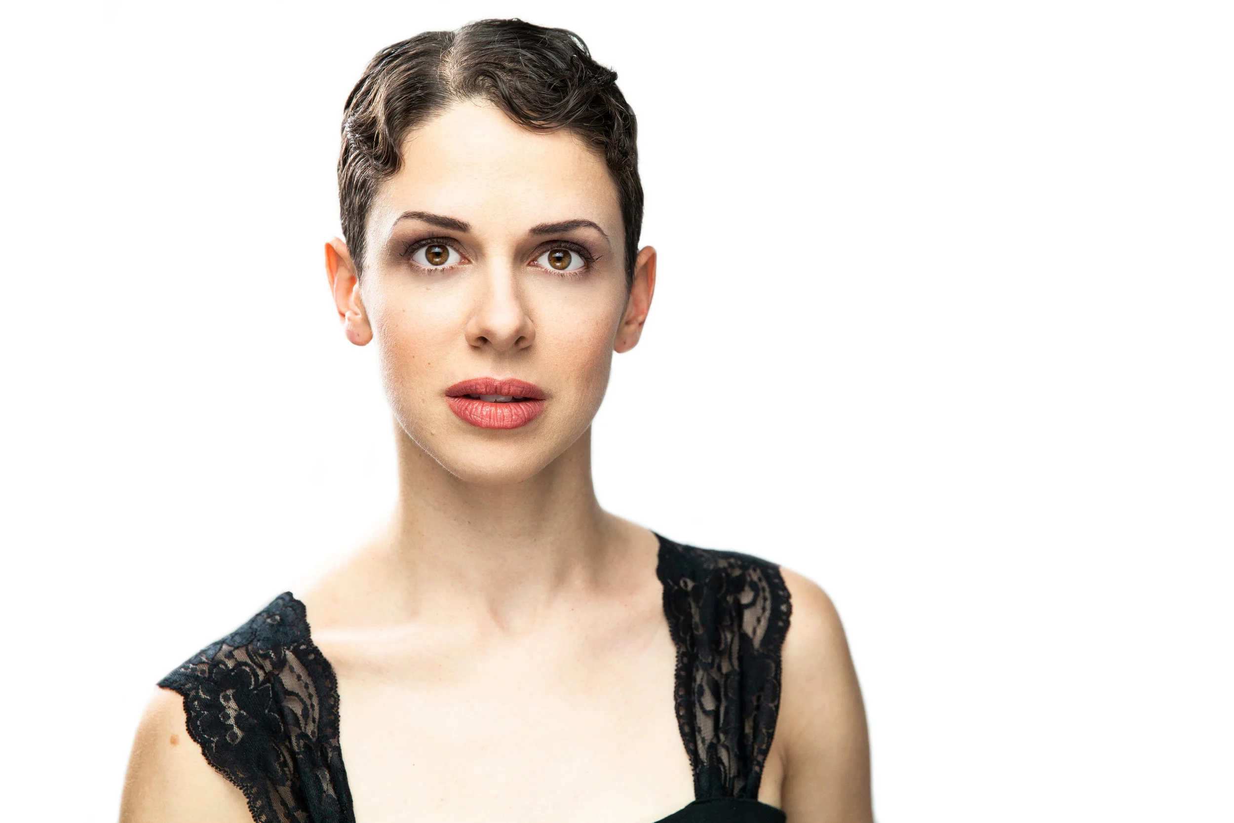 Kinneret Ely black headshot.jpg