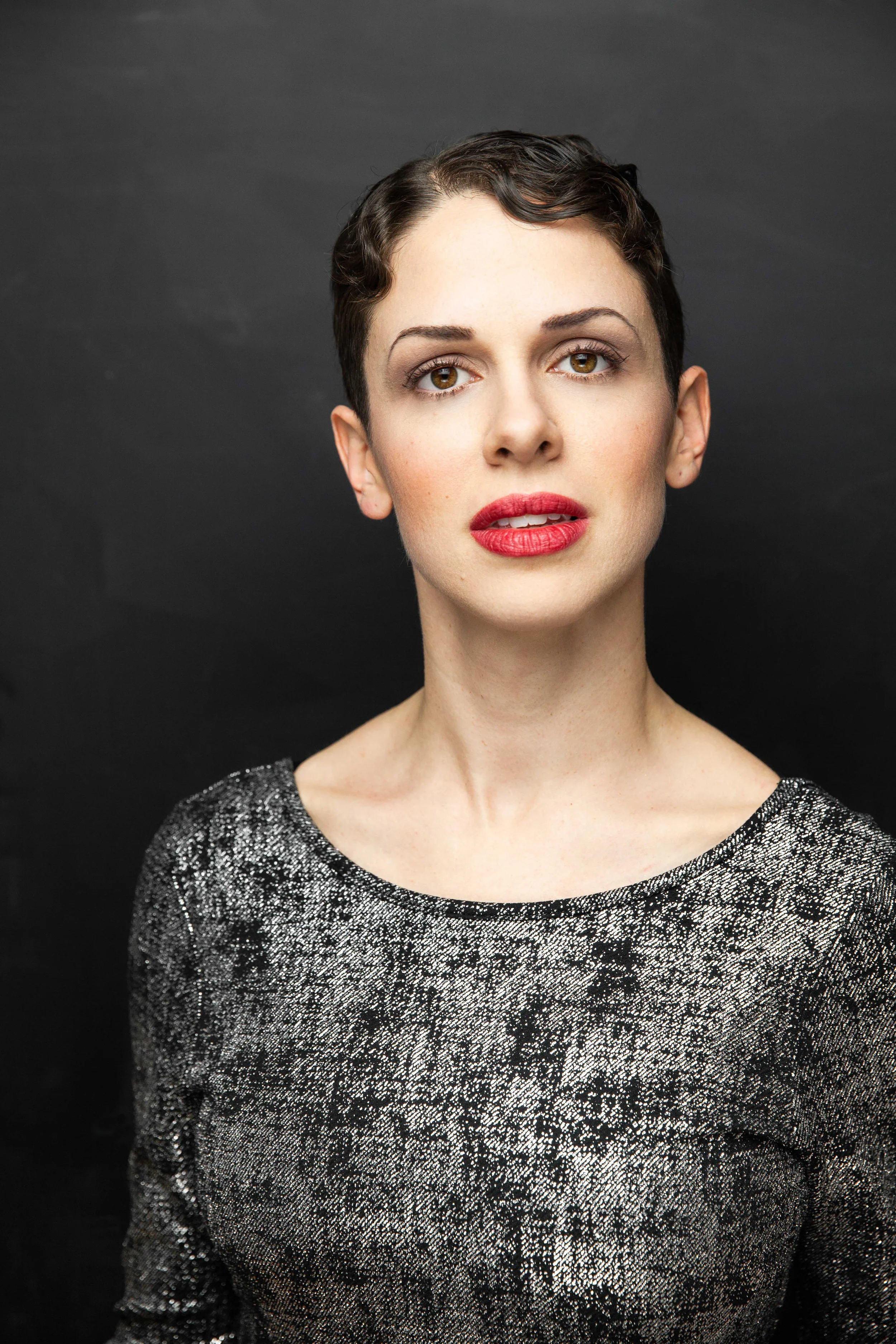 Kinneret Ely red lips headshot.jpg