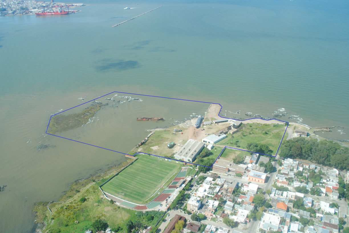 5 hectares shipyard & ship breaking yard faclity at Montevideo