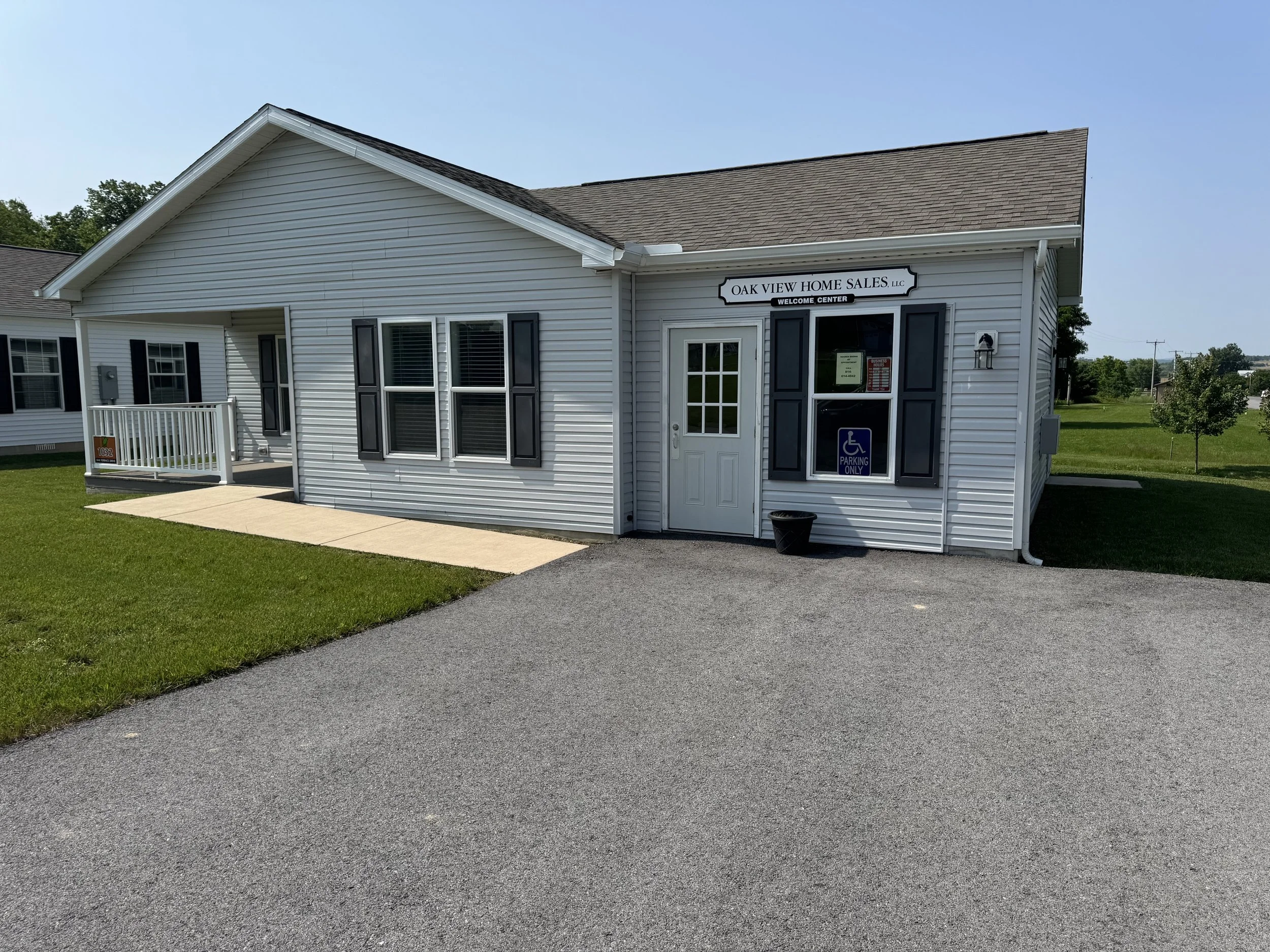 1032 Oak Terrace-02.jpeg