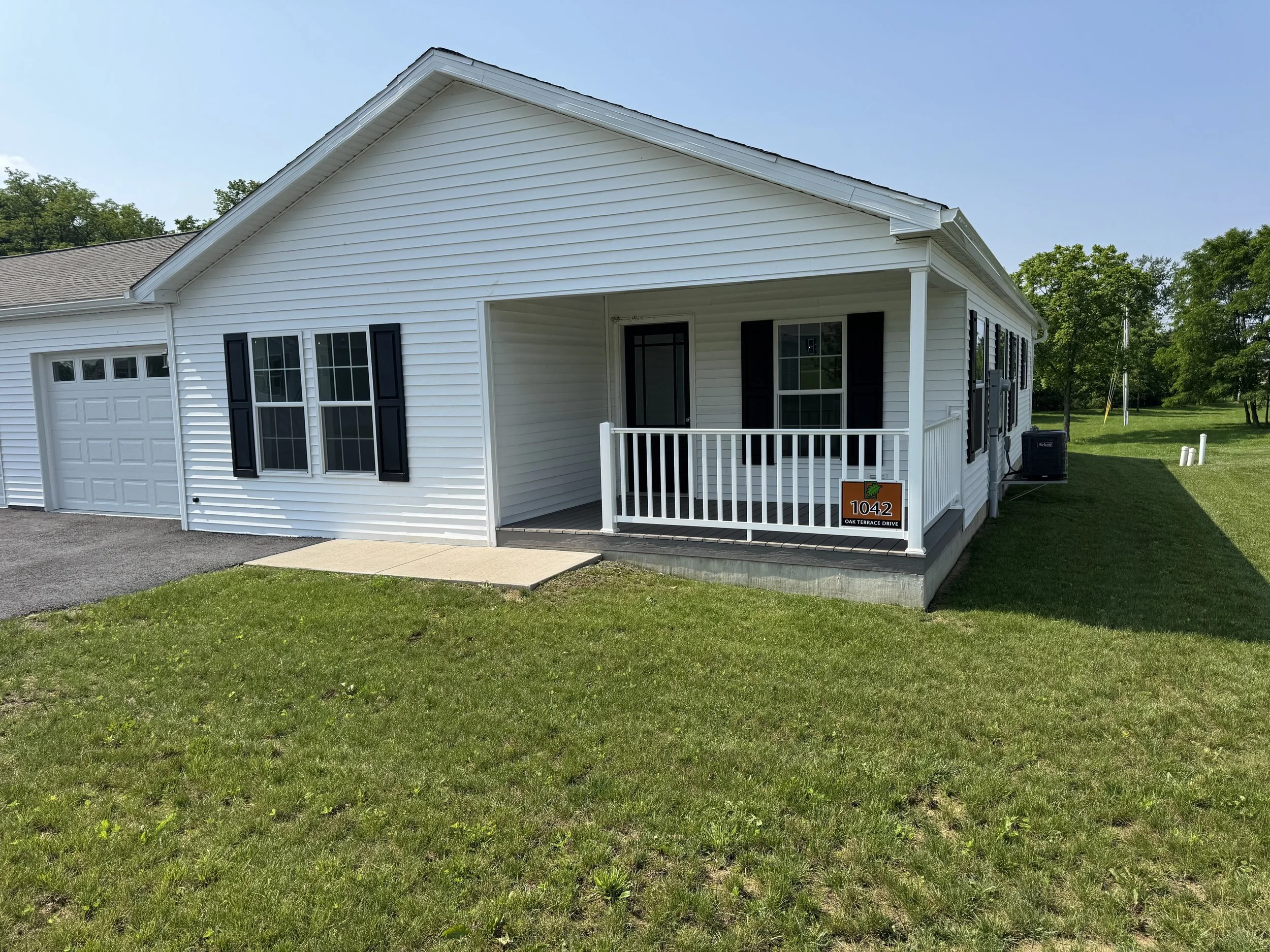 1042 Oak Terrace Drive