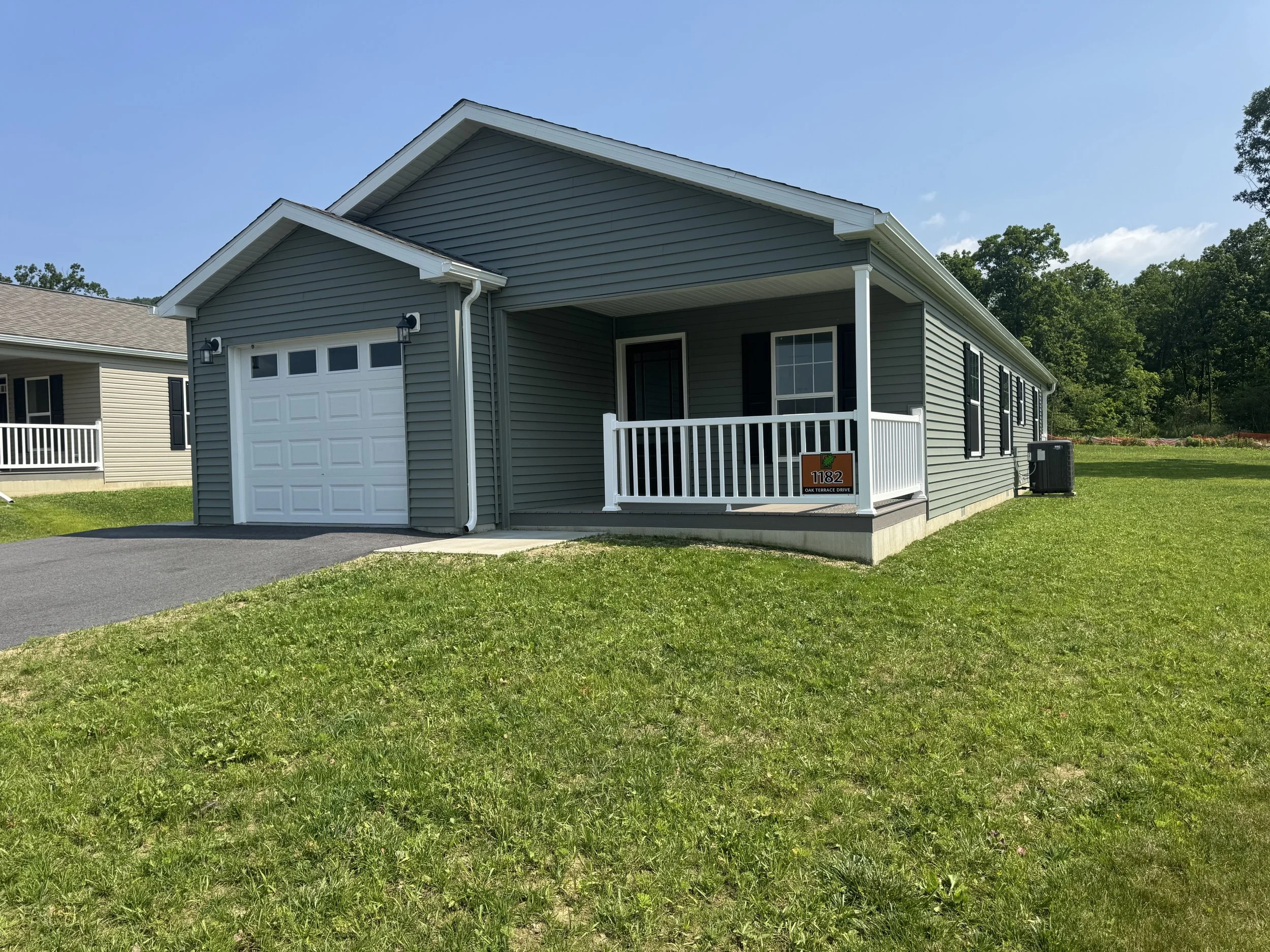 1182 Oak Terrace Drive