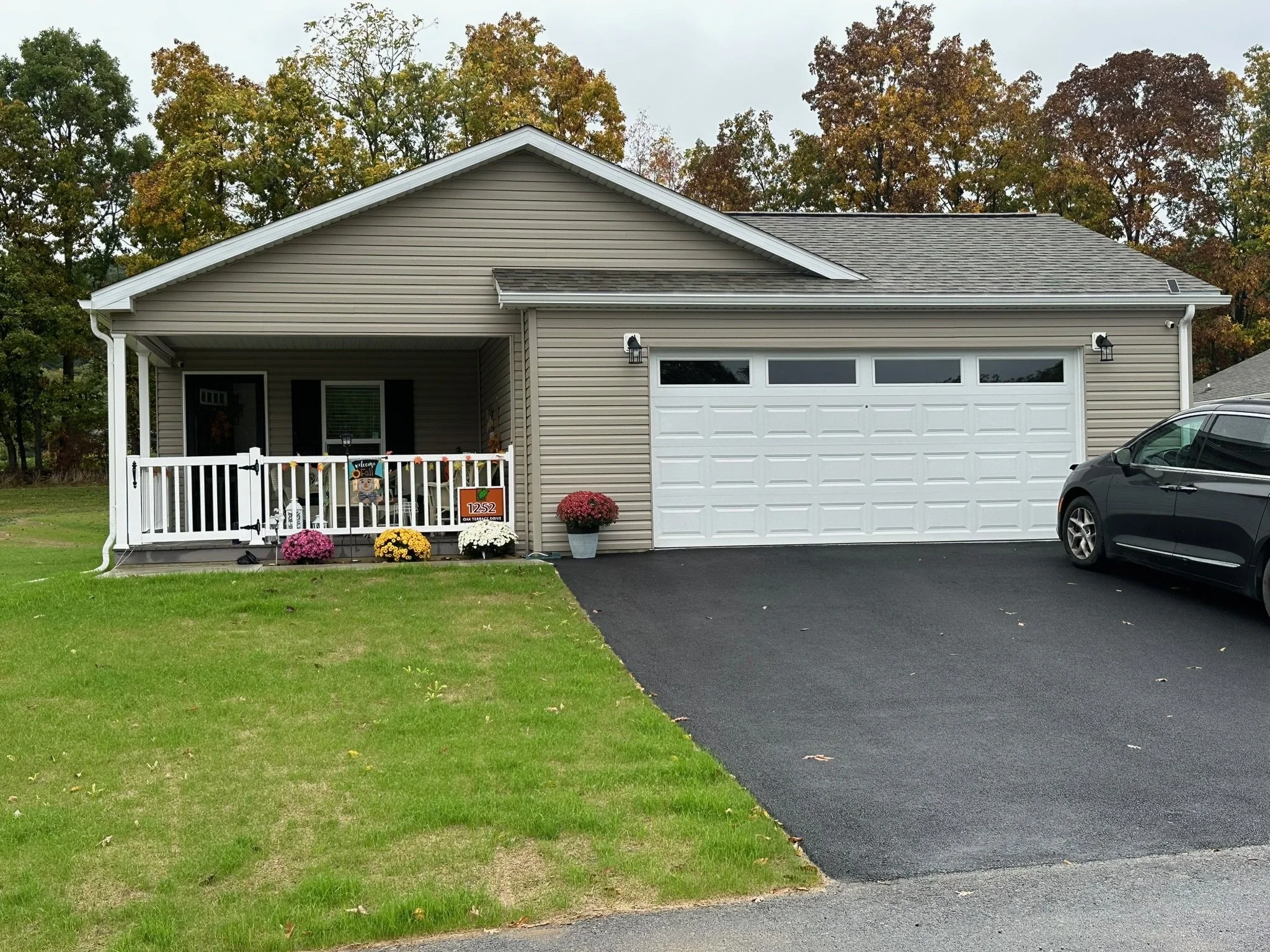 1252 Oak Terrace Drive