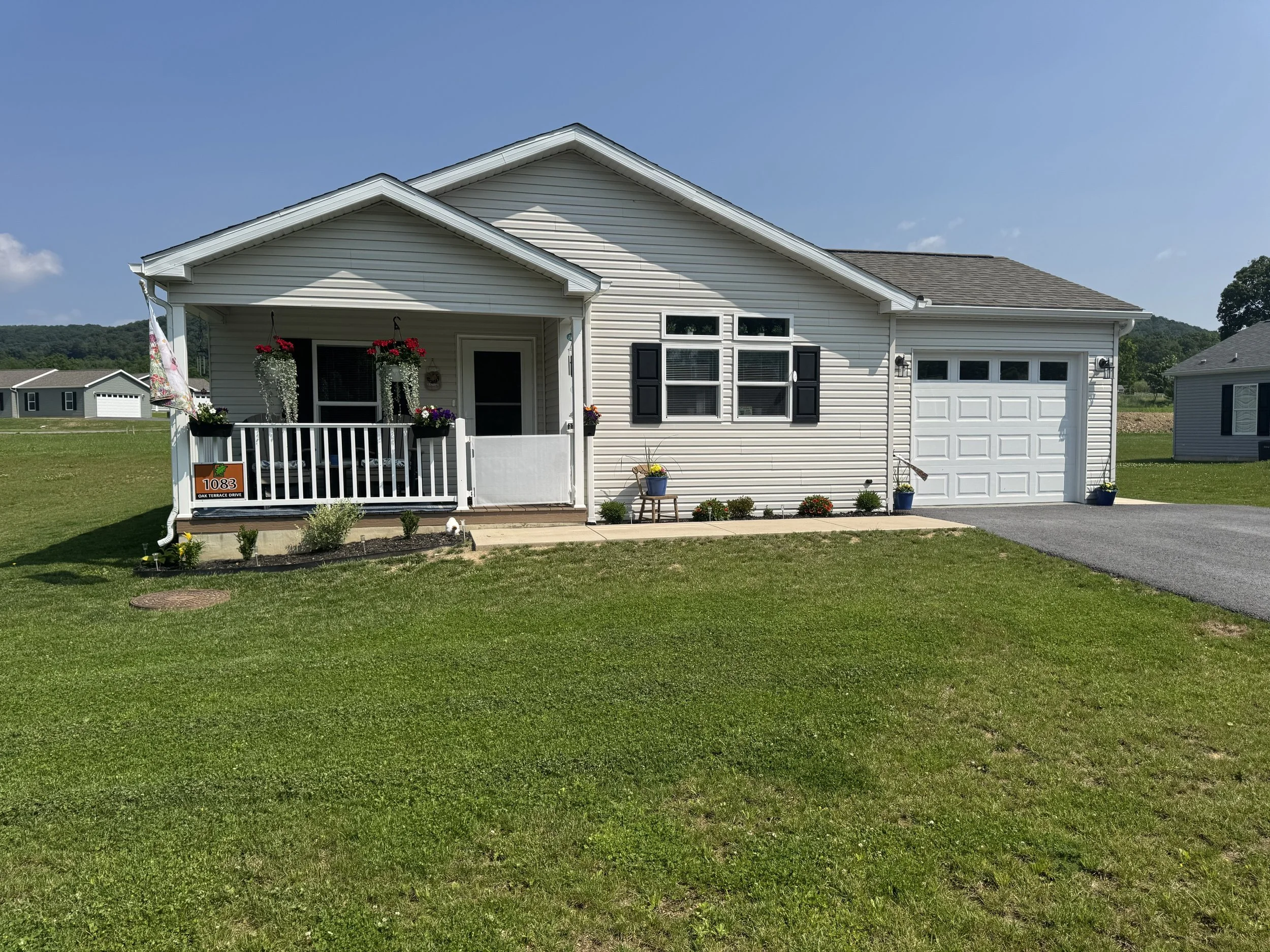 1083 Oak Terrace Drive