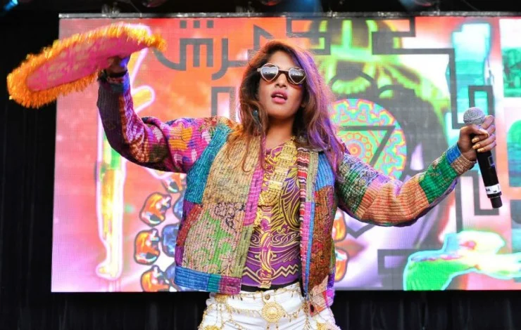 mia-920x584.jpg