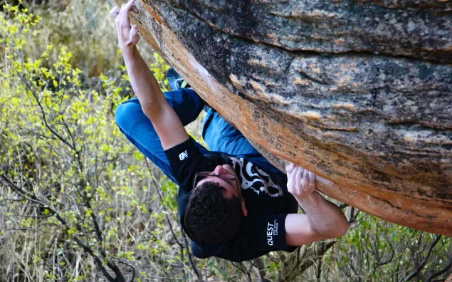 SQUAMISH BOULDERING CLASSICS: Easy in an easy chair 