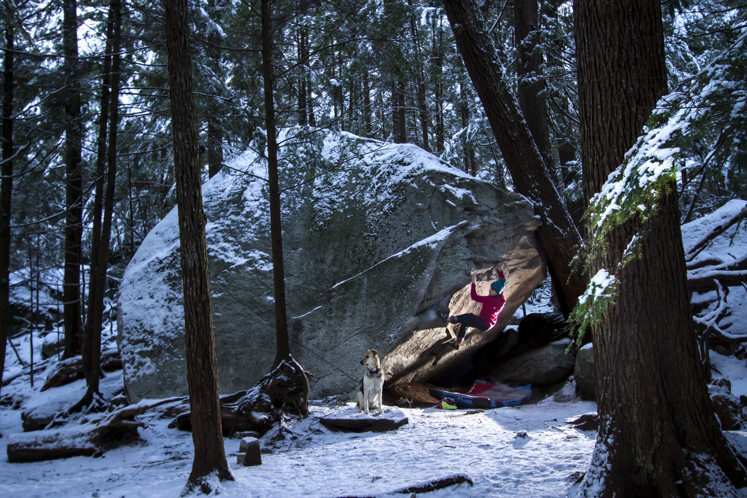A Christian Core Film | Michelle Yalowega climbs Stinger Low (V10)