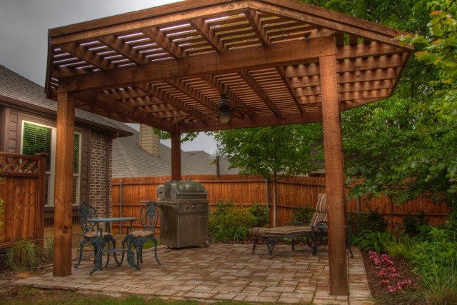 Arbor with Patio.jpg