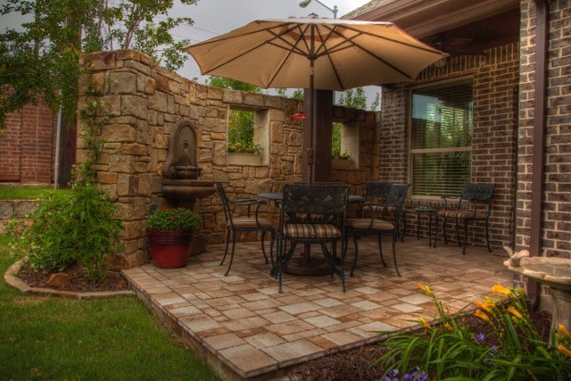 Patio with Wall Foutain.jpg
