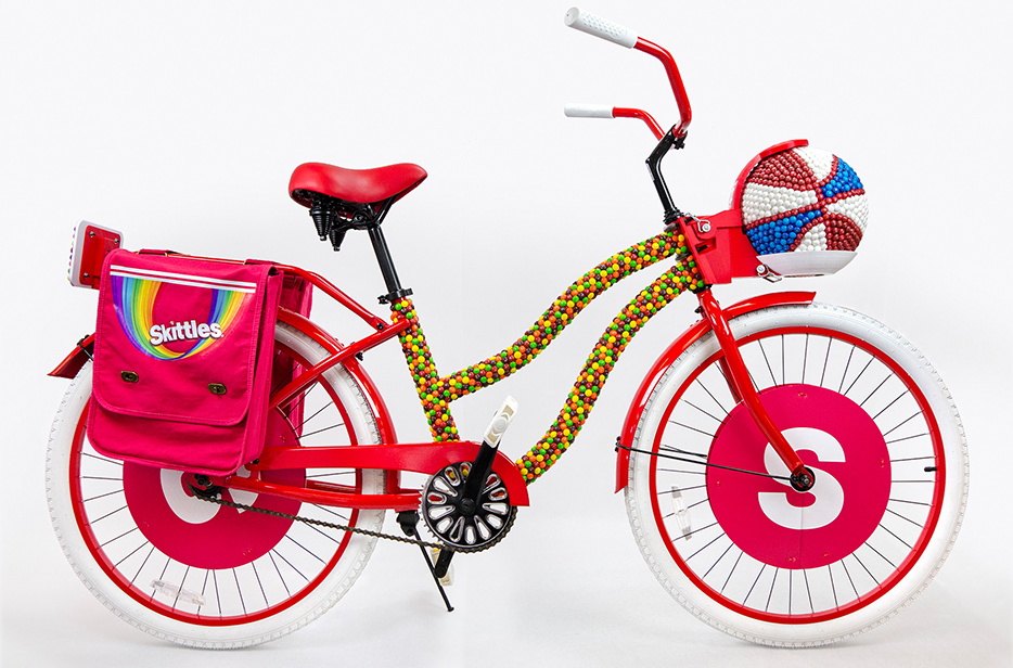 Celebrity_Gift_Skittles_bicycle_zhd.jpg