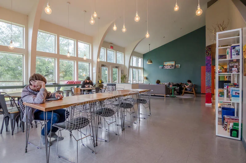 Credit: http://www.hostelworld.com/hosteldetails.php/HI-Austin/Austin/878
