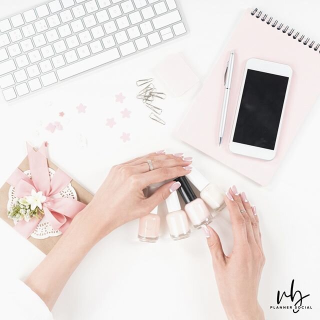 Looking for some new nail polish recommendations! What brands/shades have you been loving lately? ⠀⠀⠀⠀⠀⠀⠀⠀⠀
⠀⠀⠀⠀⠀⠀⠀⠀⠀
⠀⠀⠀⠀⠀⠀⠀⠀⠀
⠀⠀⠀⠀⠀⠀⠀⠀⠀
#mani #nailpolish #beauty #vbplannersocial #plannercommunity #manicure