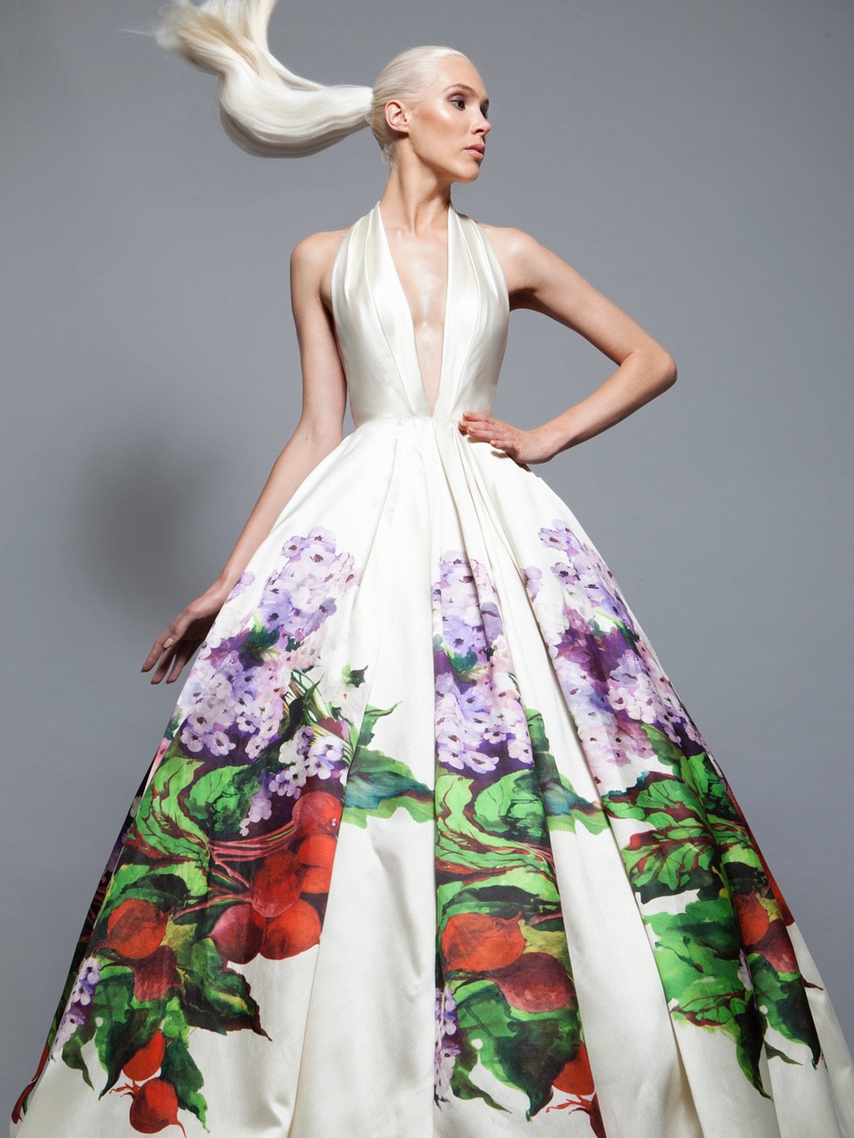 IN FULL BLOOM 🌺

The first days of June whisper in florals&mdash;soft, sculpted, eternal. Embrace the season in ROMONA KEVEŽA, where summer is stitched in poetry. 

#RomonaKeveza #SummerInBloom #floral #ballgown #halterdress #floraldress #june #summ