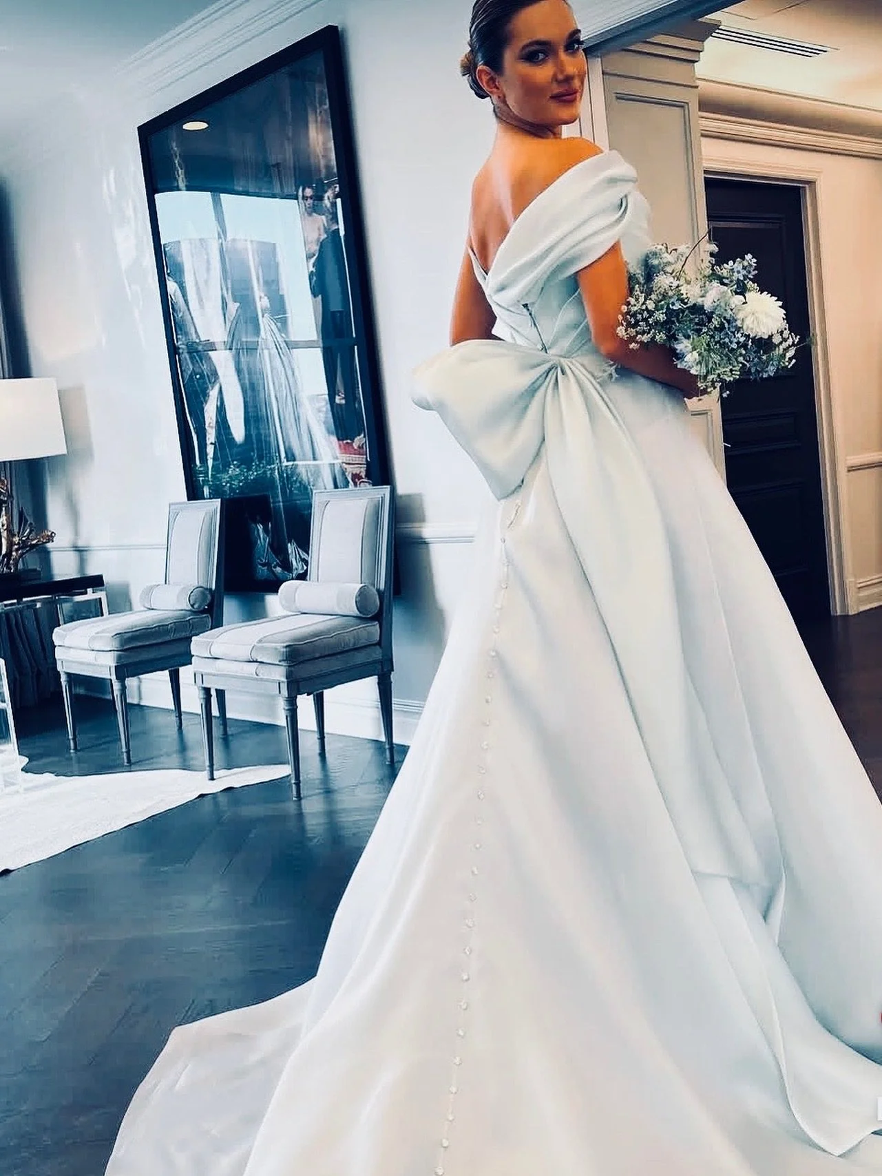 Elegant Back details. 
I don&rsquo;t know about you, but I like interesting back details on a wedding dress. Type yes if you agree.
Your input will really help me designing my next collection.

#romonakevezabridal