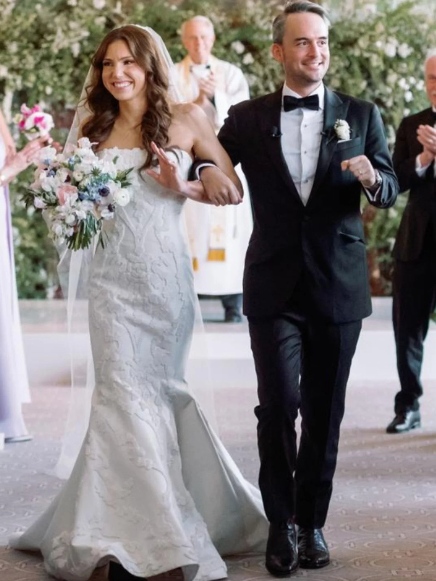 FEATURED ON STYLE ME PRETTY congratulations to the newlyweds! #romonakeveza #romonakevezabridal #luxuryweddings #luxurybride