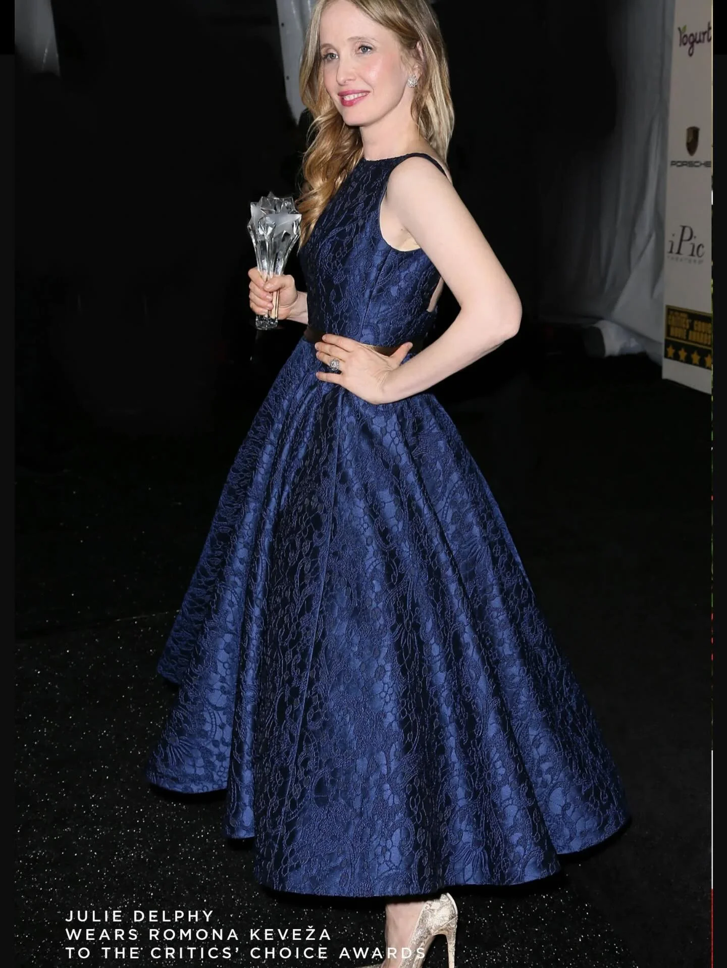 RED CARPET MEMORIES Julie Delphy wears Romona Keveza when she wins the Critics Choice Louis XIII Genius Award. The &lsquo;Before Midnight&rsquo; trilogy is my favorite movie trilogy of all time. The Award is very well deserved.