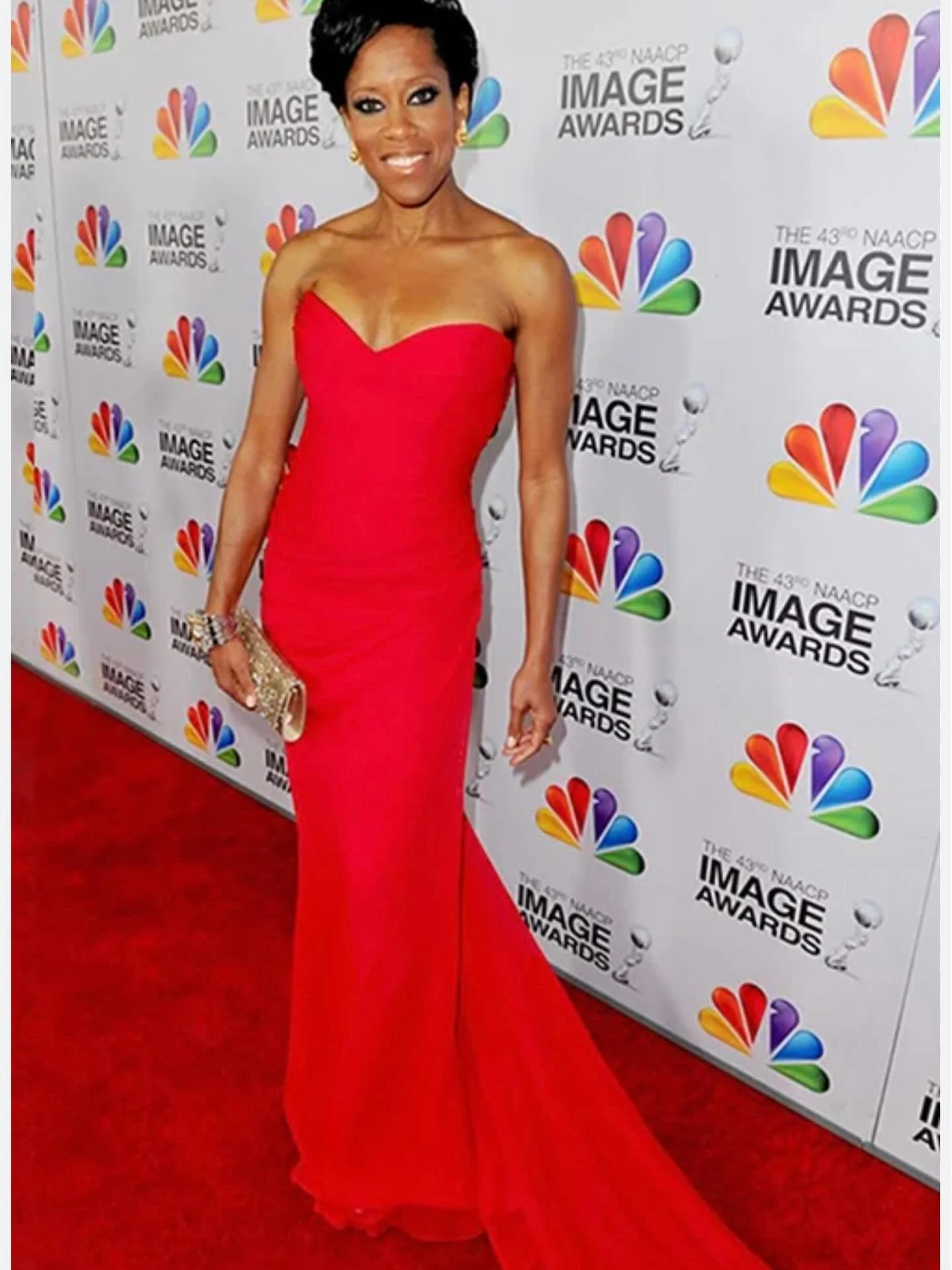 Regina King has notably worn Romona Keveza to multiple major awards ceremonies, including the Golden Globes and the NAACP Image Awards, appearing on &ldquo;Best Dressed&rdquo; lists for these looks. At the 43rd NAACP Image Awards she wore a &lsquo;Ro