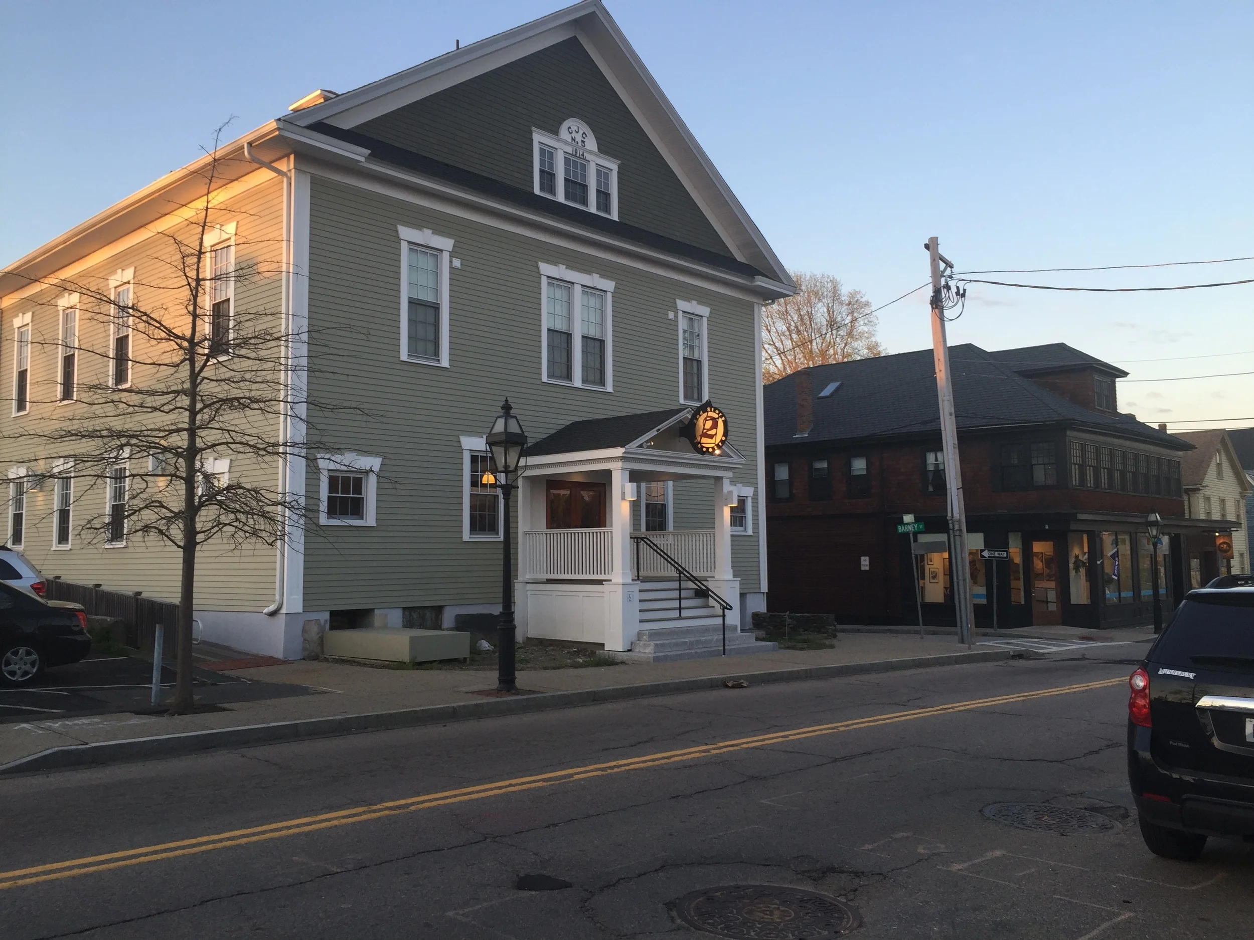 2016-04-23 19.19.19.jpg