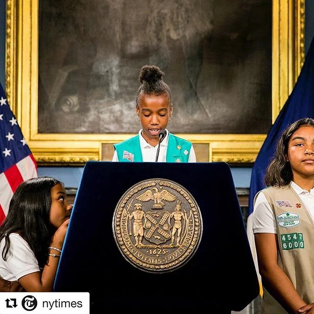 #images4change #GirlScouts #Troop6000 #homeless #homelessyouth @nytimes // In the stately Blue Room at City Hall in Manhattan yesterday, 5 members of Girl Scouts Troop 6000 stepped up to the lectern. Their news: #Troop6000, which was established in F