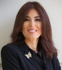 Anamae Maduro de Ardito Barletta • Por 7 años Vice-Presidenta Directiva de la familia de fondos de Prival Bank; miembro fundador de la Asociación de Agentes de Valores de Panamá. Licenciada en economía y administración de empresas, Brown University.