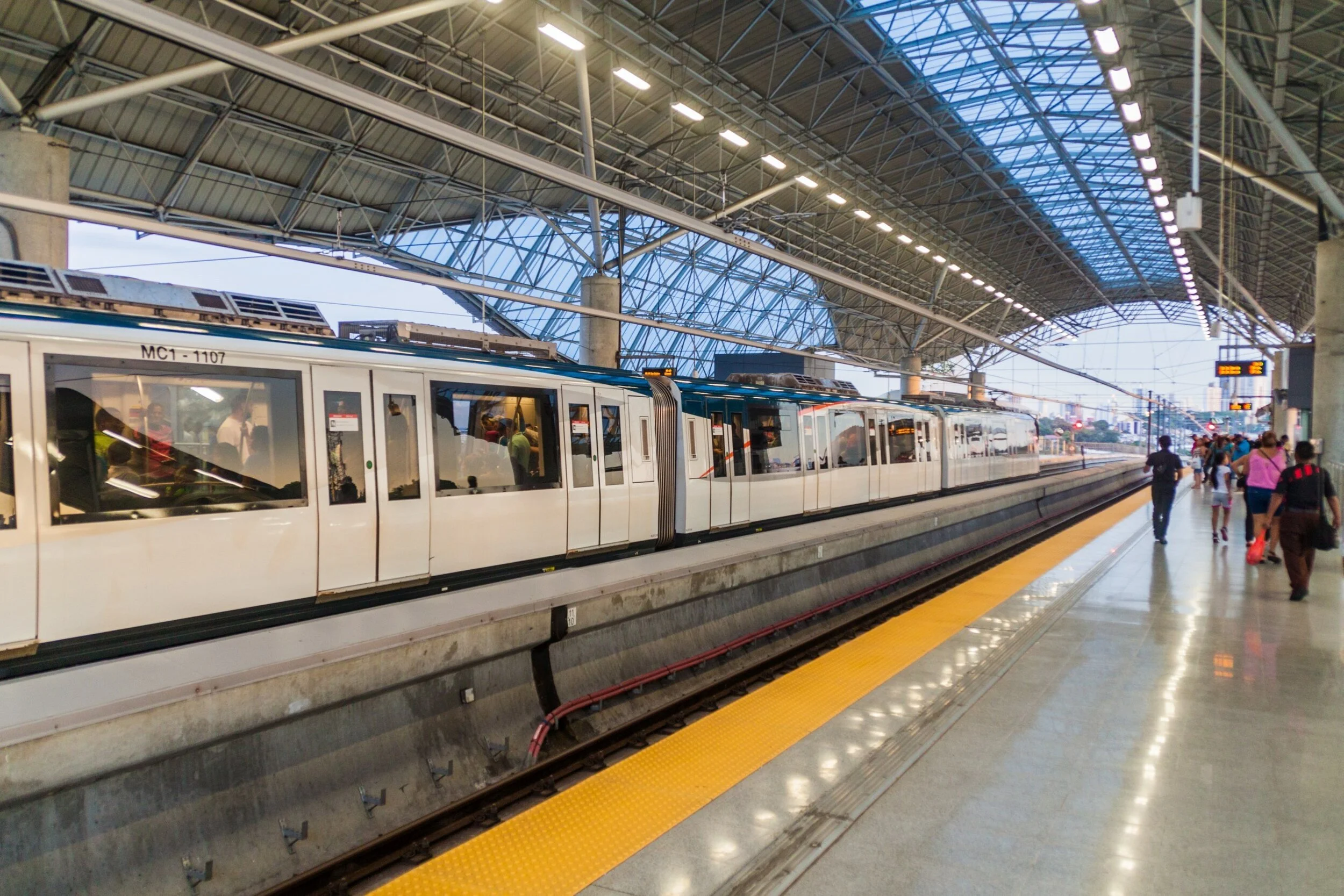 07 - Metro.jpg