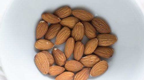 8 Foods your Skin is Craving