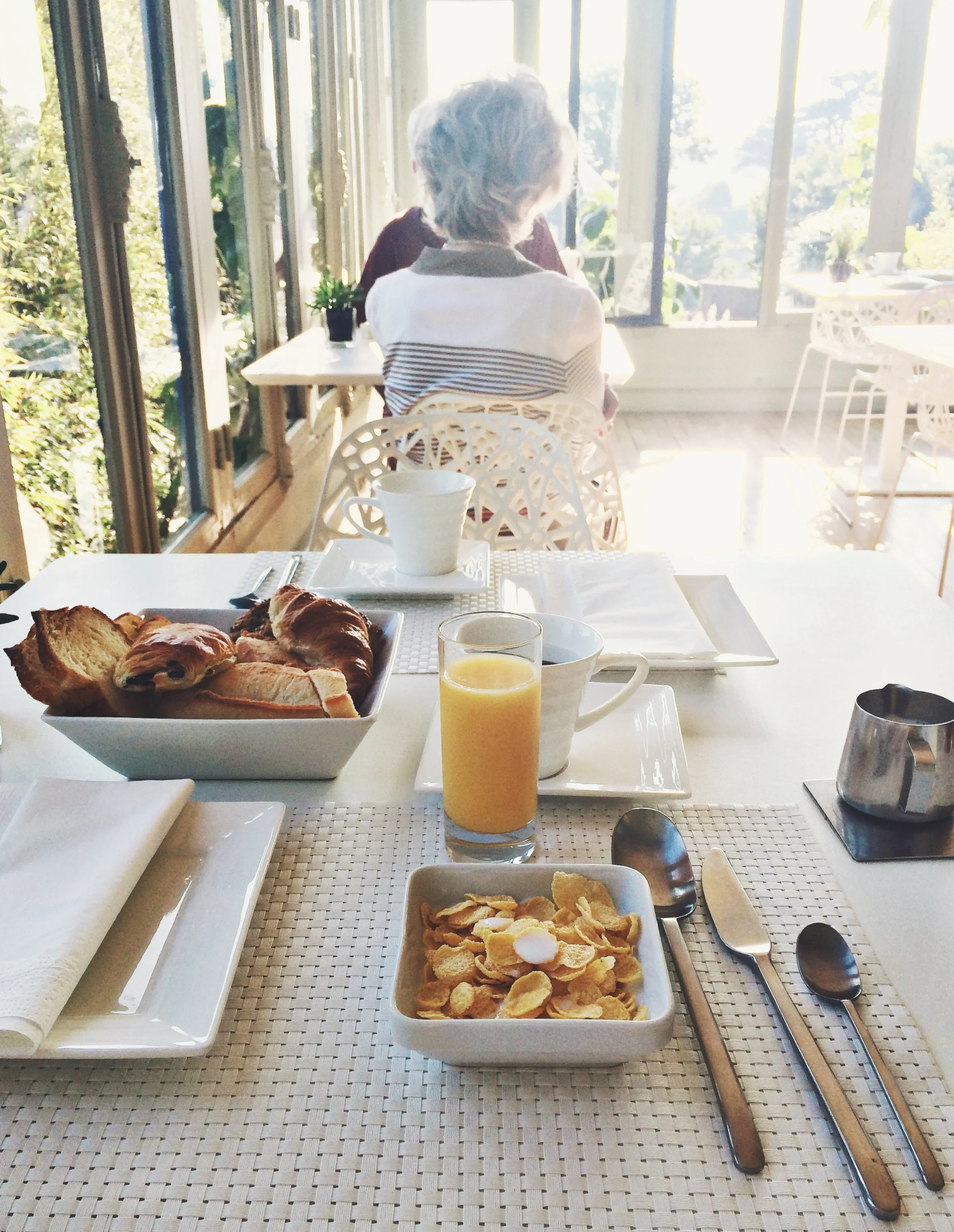 Dreamy breakfast in the dreamy dining room
