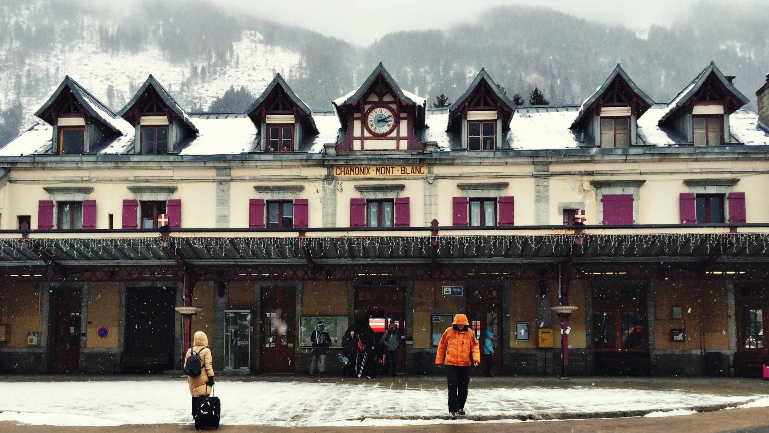 Look at that train station. What a dreamy town.