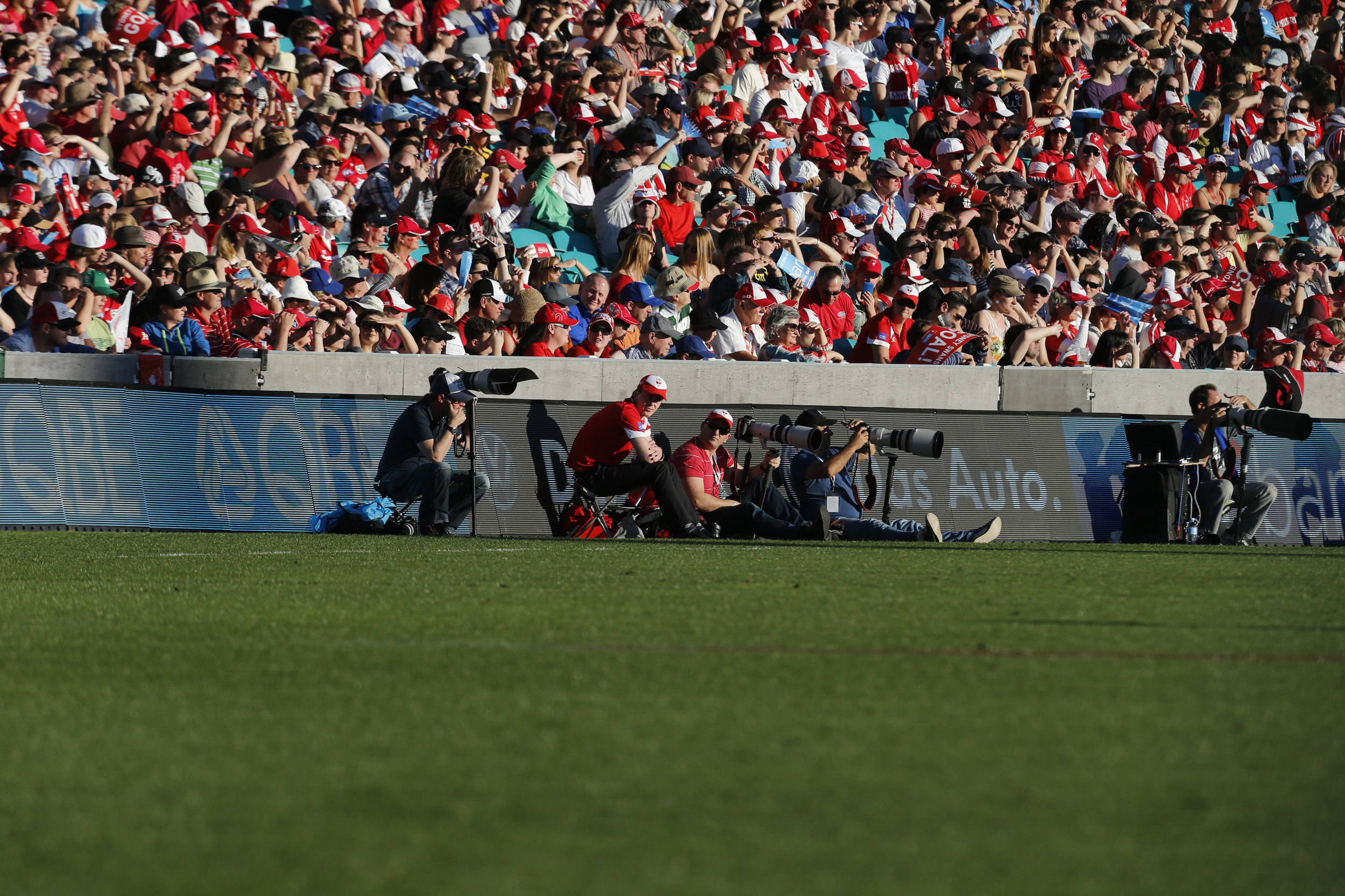 That's me in the red shirt and the big arse lens.