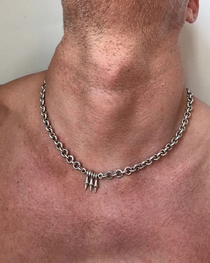 ThreeSpikesFoundationChainModel.jpg