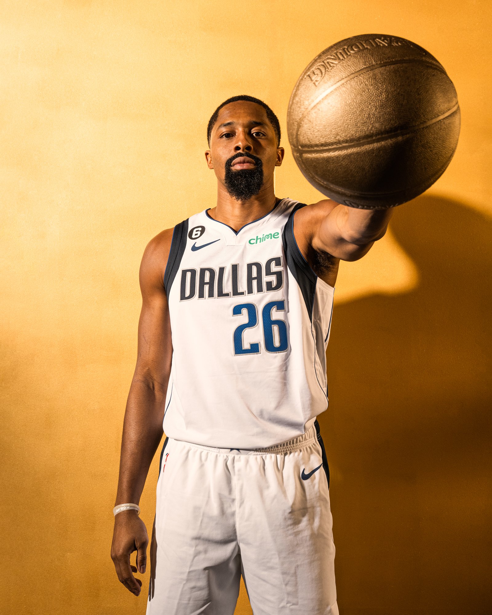 2022-2023_MAVS_MEDIADAY_DINWIDDIE-0041.jpg