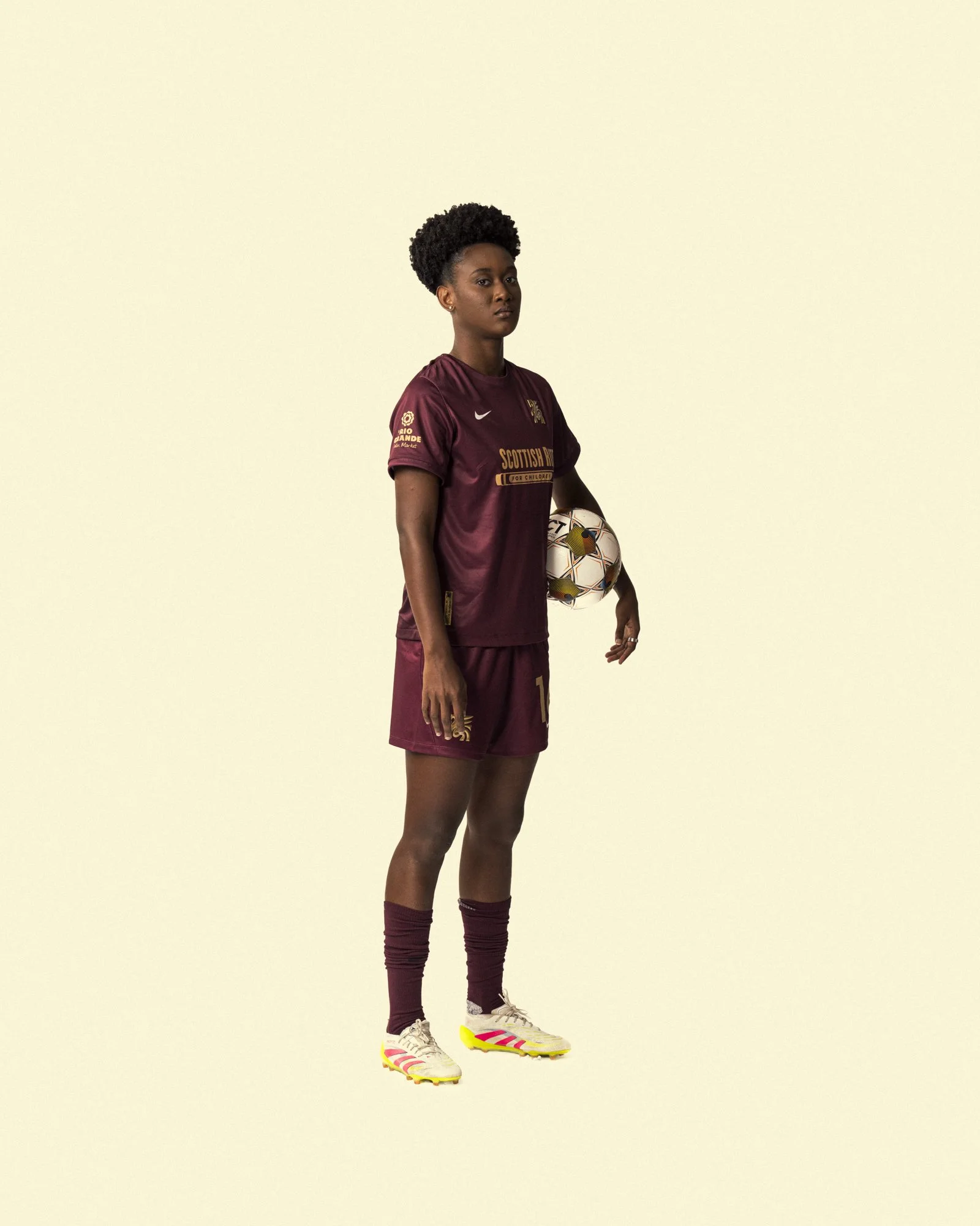 25-26_FC-TRINITY_TAMARA-BOLT_0013-Edit.jpg