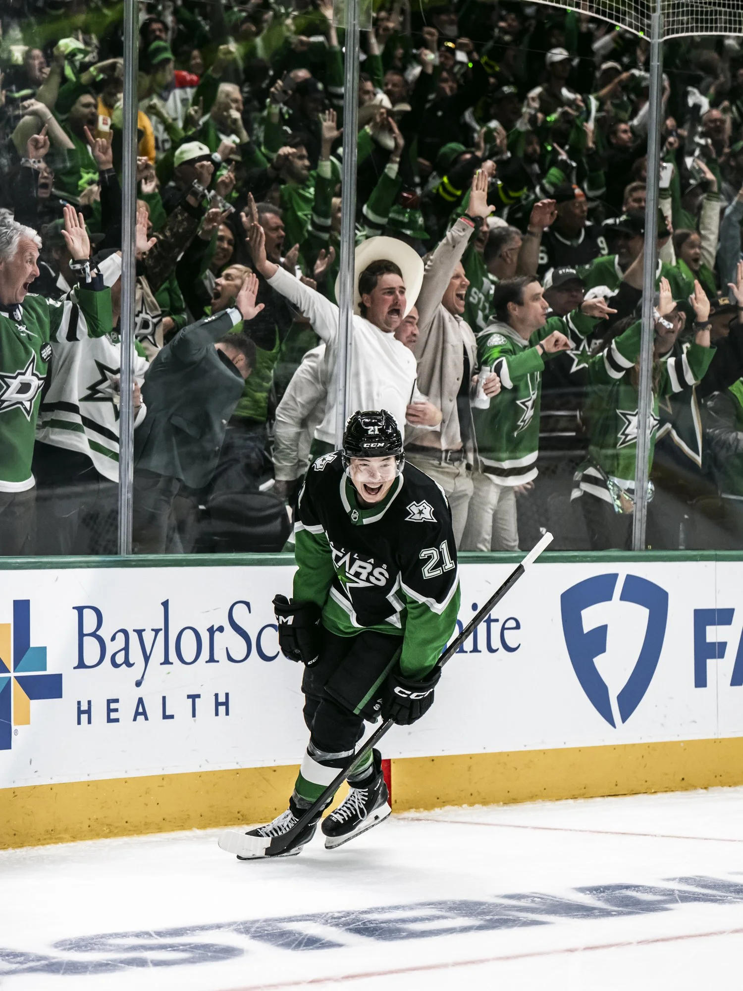 04212026_STARS_WILD_RD1_GM2_ROBERTSON-0152.jpg