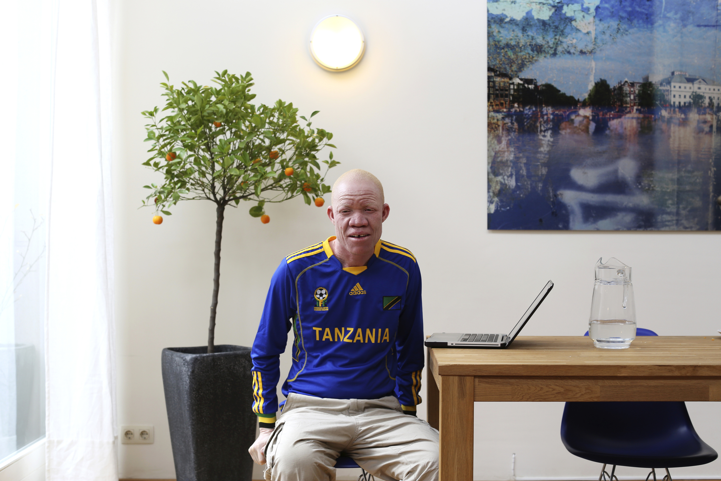  Before we met in person, he called me ‘sister’. We do have a connection: he is an activist and the main subject of a documentary my brother made about the killings of people with albinism in Tanzania.  When I meet him for the first time in Amsterdam