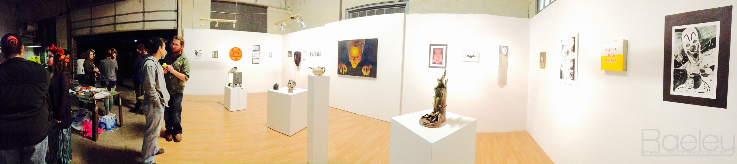 Panorama of the gallery taken with the iPhone 4s