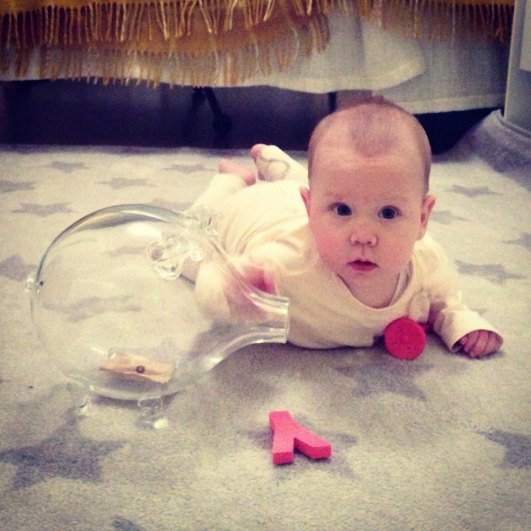 Mila and a pig shaped witness