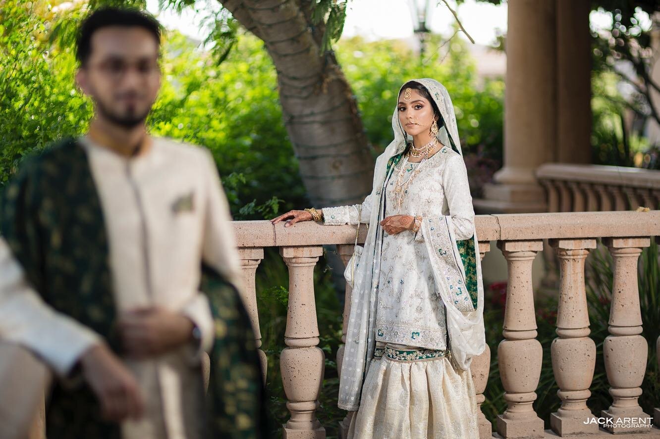 I just love using my #profoto B1 strobe during bright midday sun to create warmth and saturated colors.  More to come from this beautiful #covidwedding #pakistaniwedding #indianwedding 

.
.
.
.
#nba #warriors #wedding #photographer #sanfrancisco #ca