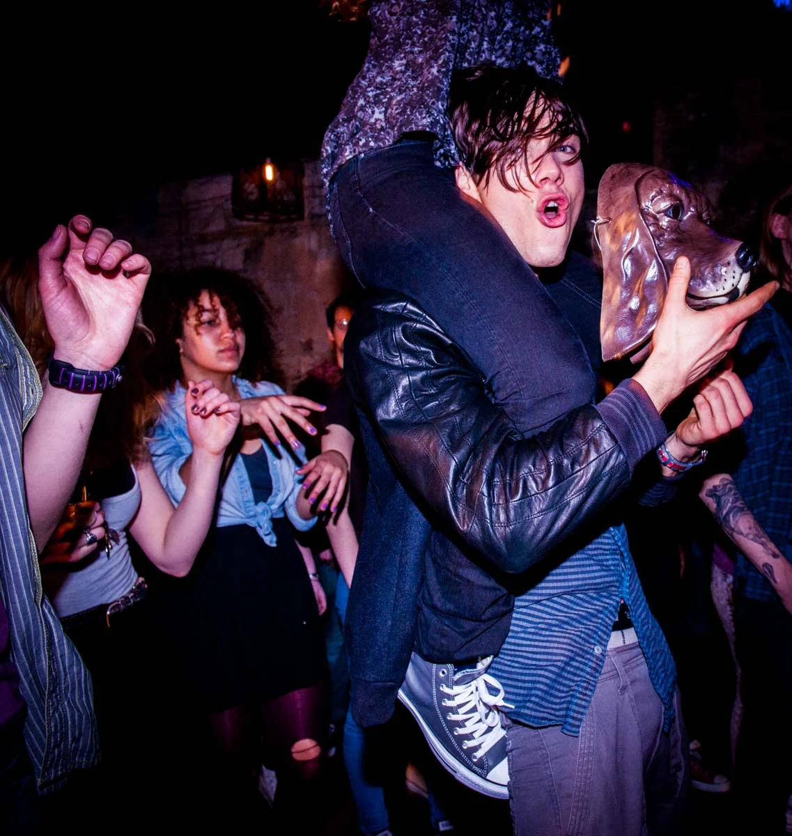 ConverseParty1200px-198.jpg