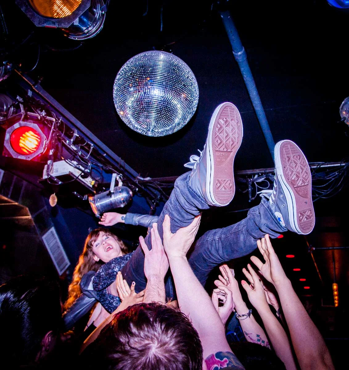 ConverseParty1200px-215.jpg