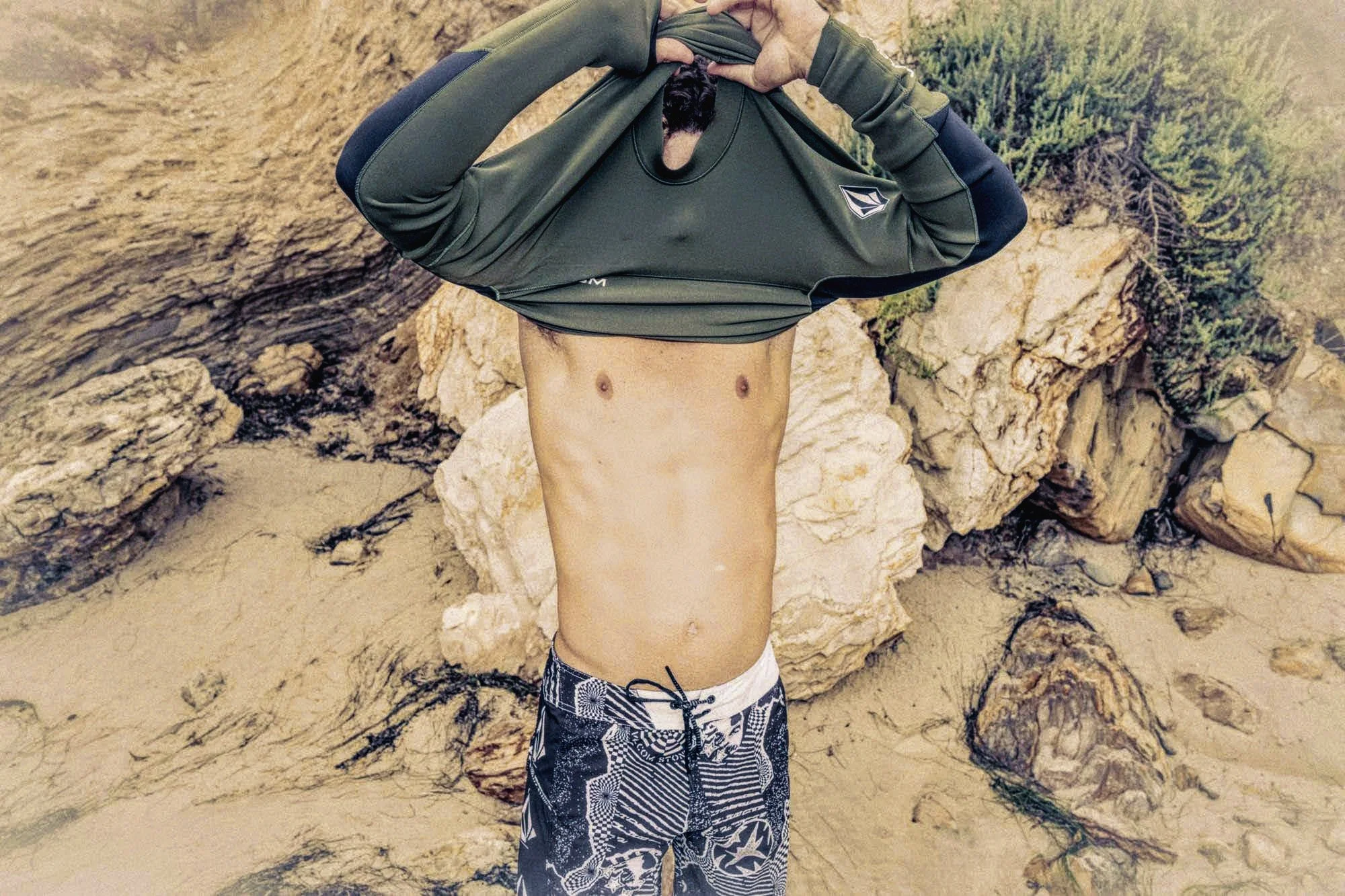 VolcomSurf-091323-Alt-LR-8563 Copy.JPG