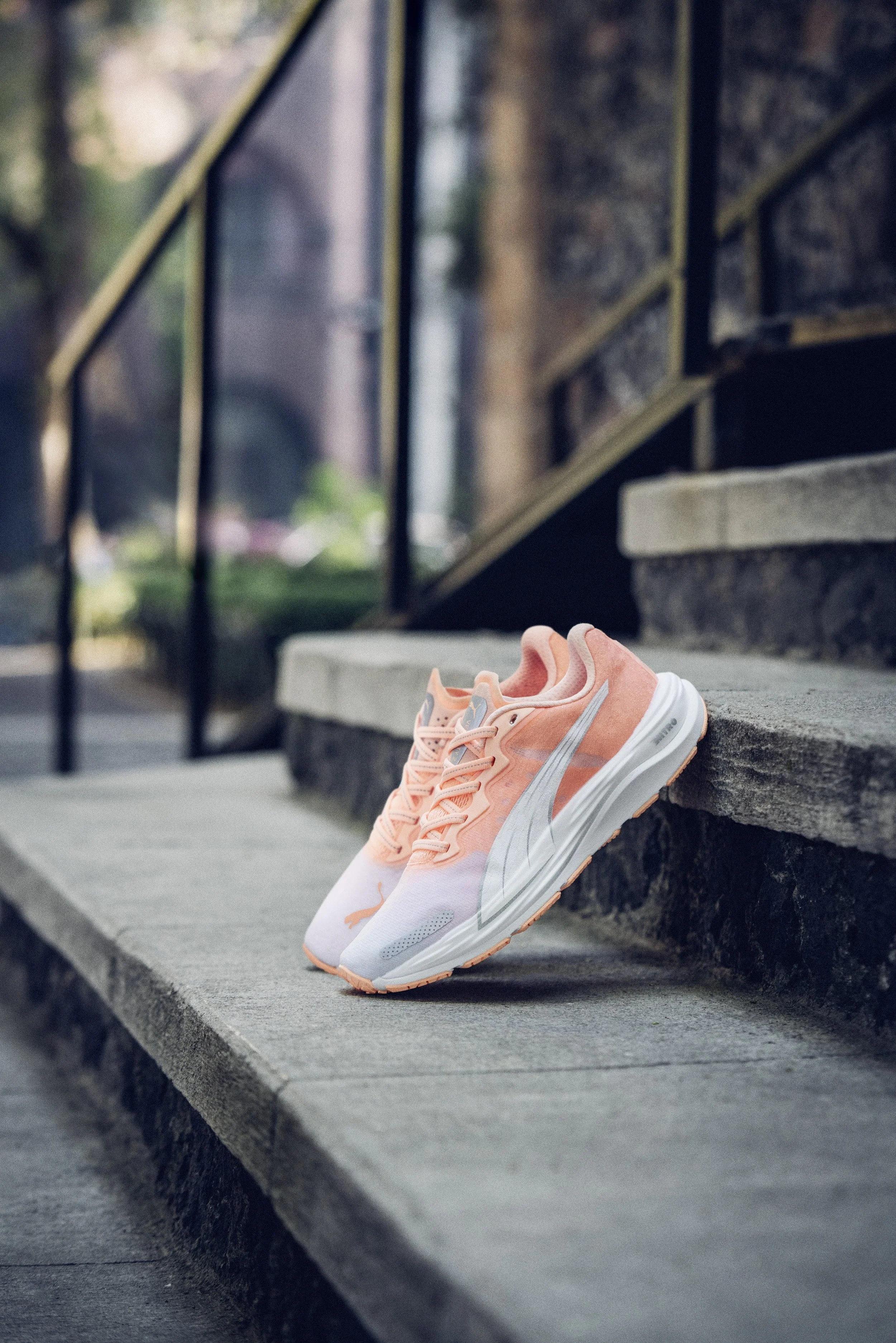 22SS_RT_Run-Puma_Product_Velocity-Nitro-2-Wildwash-Wns-Puma-White-Metallic-Silver-Fizzy-Melon_Q2_0195.jpg